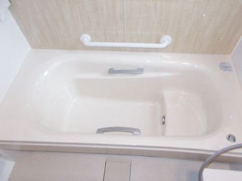 TOTOサザナで心地よい浴室タイムを TOTOサザナで心地よい浴室タイムを